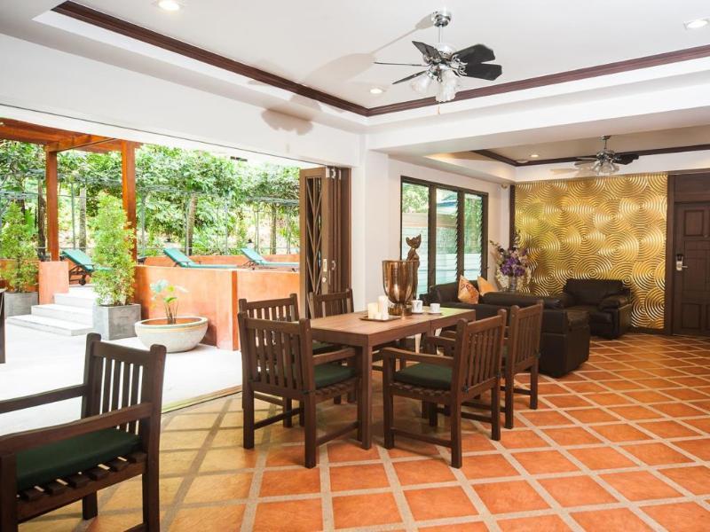 Ratana Hill Patong Aparthotel Exterior photo